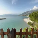 4br By The Sea, Family Friendly, Breathtaking View Holiday home *