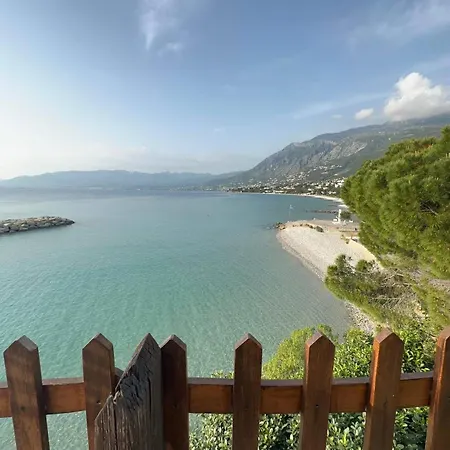 4br By The Sea, Family Friendly, Breathtaking View Ferienhaus *