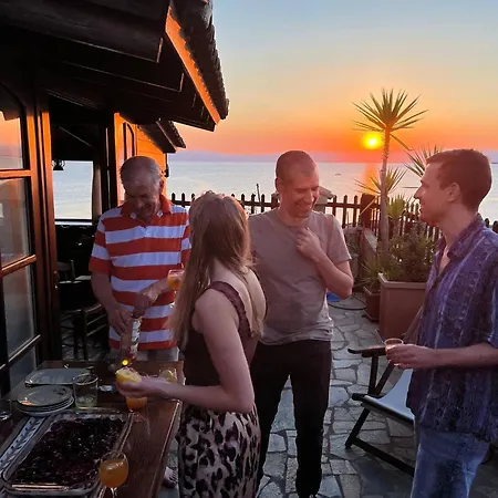 4br By The Sea, Family Friendly, Breathtaking View * Avía