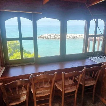 4br By The Sea, Family Friendly, Breathtaking View * Avía