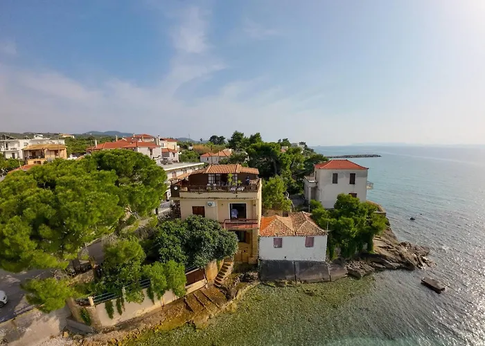 Vakantiehuis 4br By The Sea, Family Friendly, Breathtaking View Avía