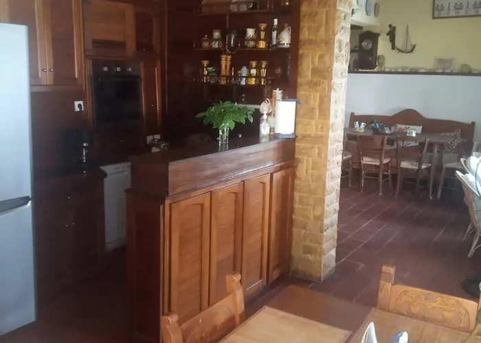 Vakantiehuis 4br By The Sea, Family Friendly, Breathtaking View Avía