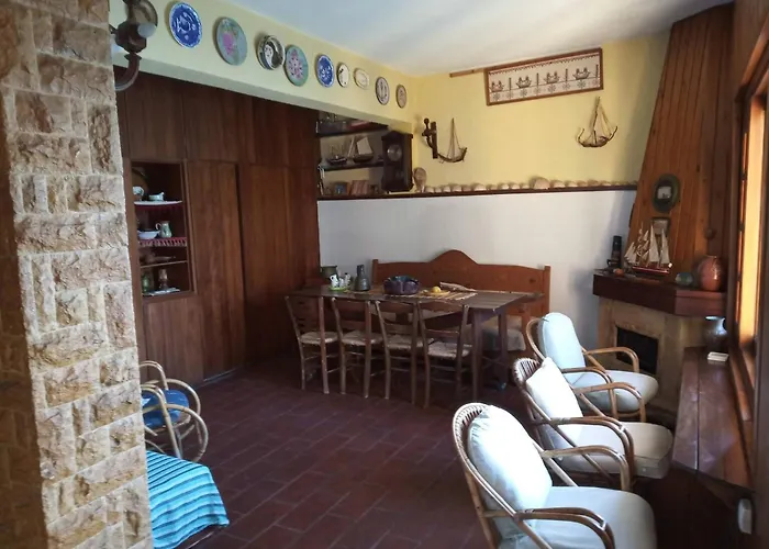 Vakantiehuis 4br By The Sea, Family Friendly, Breathtaking View Avía